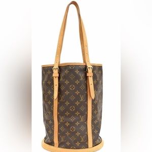 Louis Vuitton GM Bucket Bag in Great Condition…10.5Wx14Hx8D 6-12 handle drop..